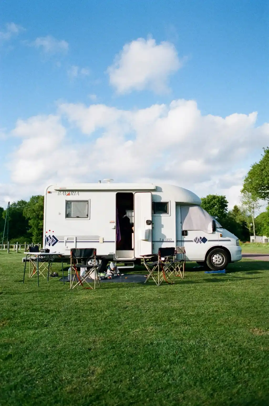 Stämningsbild från svensk campingmiljö